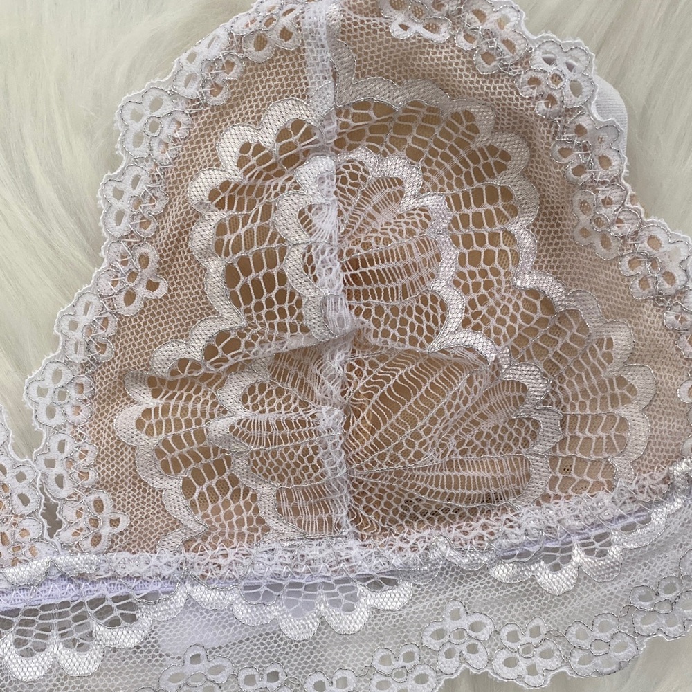 Frederick's of Hollywood Caroline lace overlay triangle cup bralette size small - Picture 6 of 6